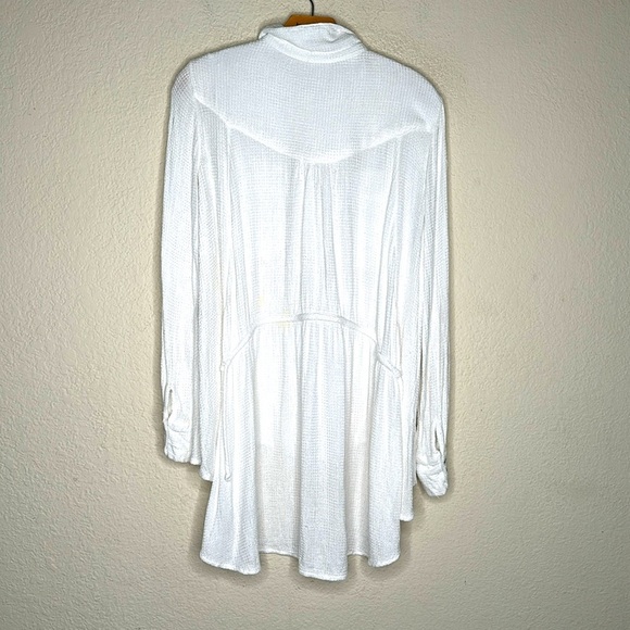 Free People One Of The Guys Long Sleeve Buttondown Top Ivory White Sz MED Boho - Picture 11 of 11